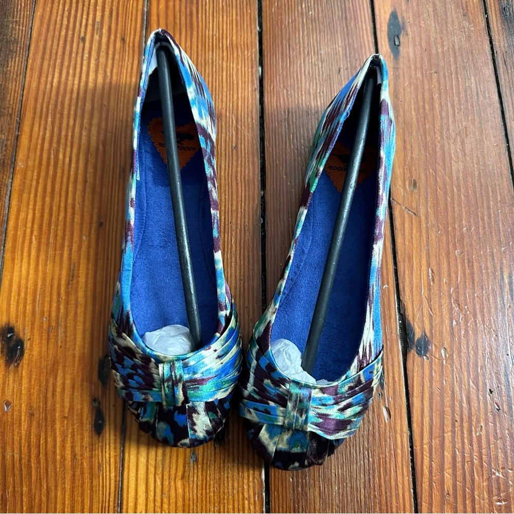 NWT NIB Rocket Dog Monica Tiki Dance Fabric shoes in Blue sz 6.5